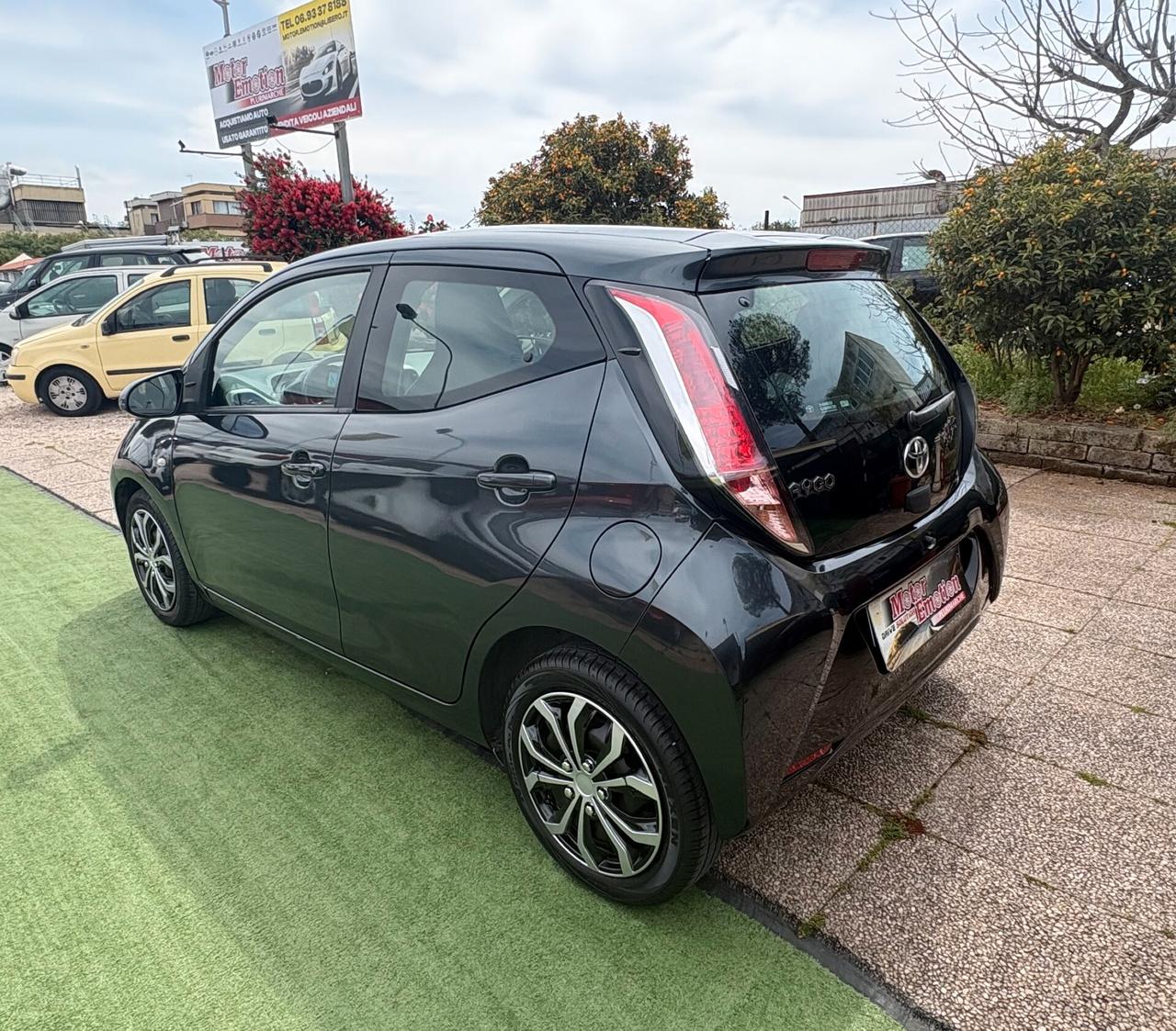 Toyota Aygo 1.0 VVT-i 69 CV 5 porte x-business