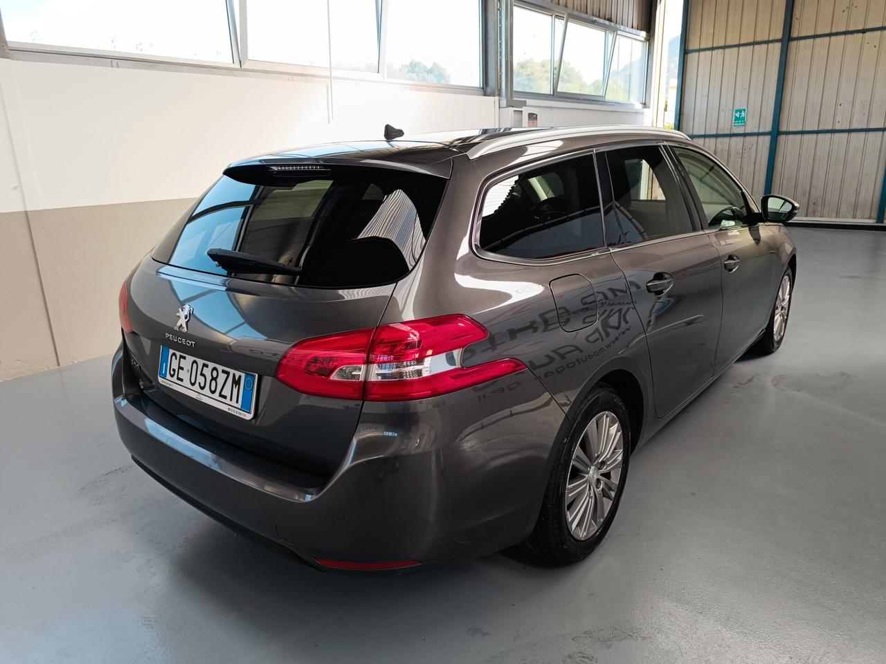 Peugeot 308 BlueHDi 130 S&S SW Active Business
