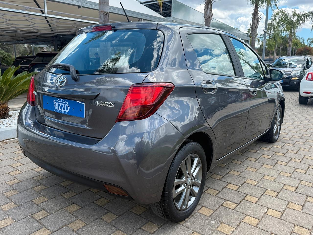 Toyota Yaris 1.4 D-4D 90CV 5 porte Lounge
