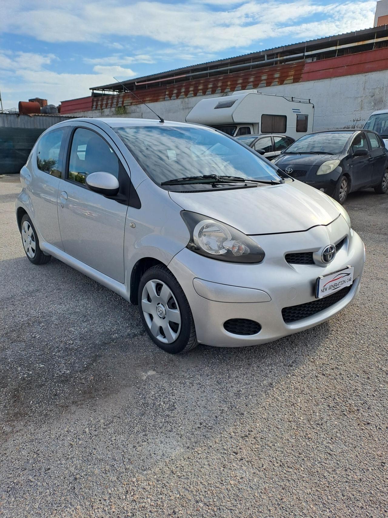 Toyota Aygo 1.0 12V VVT-i 5 porte