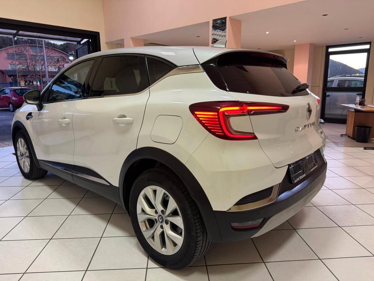 Renault Captur Plug-in Hybrid E-Tech 160 CV Intens