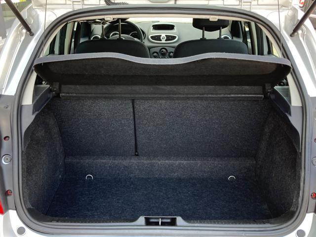 RENAULT Clio 1.4 16V 5 porte Dynamique NEOPATENTATI