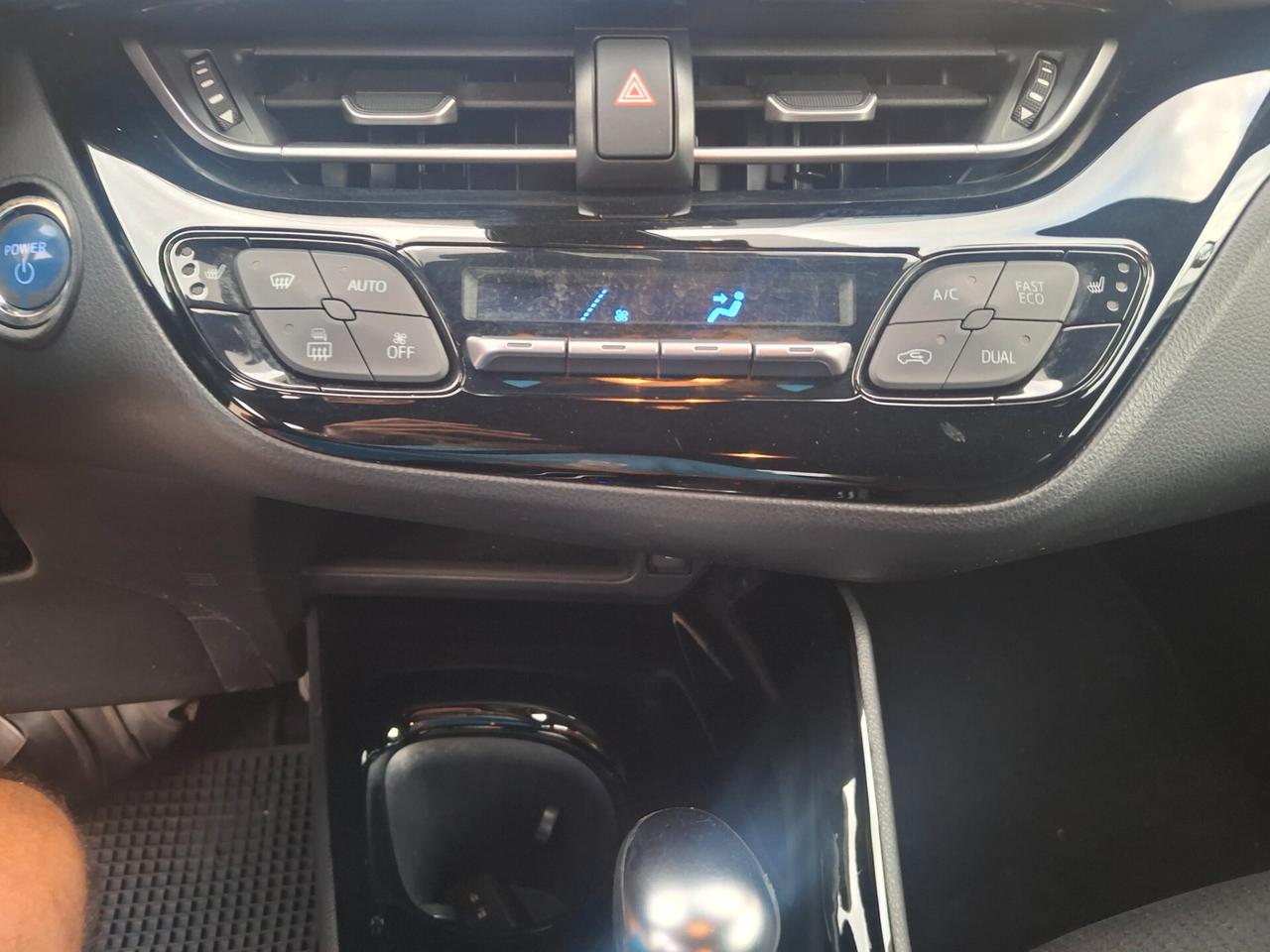 Toyota C-HR 1.8 Hybrid E-CVT Style