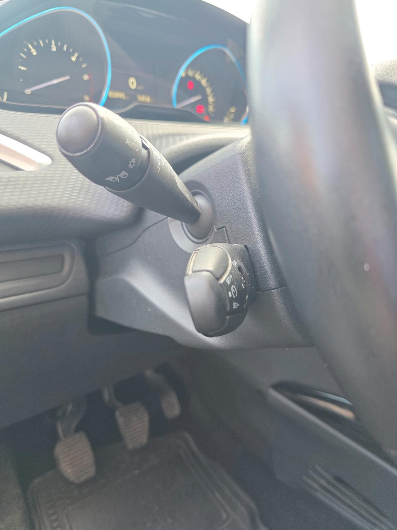 Peugeot 2008 1.6 BlueHDi 100 Allure