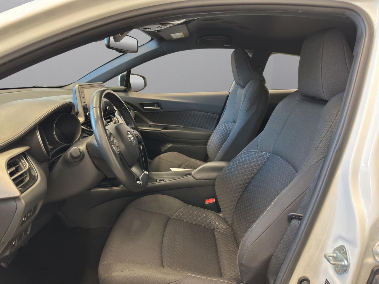 Toyota C-HR 1.8h Active e-cvt