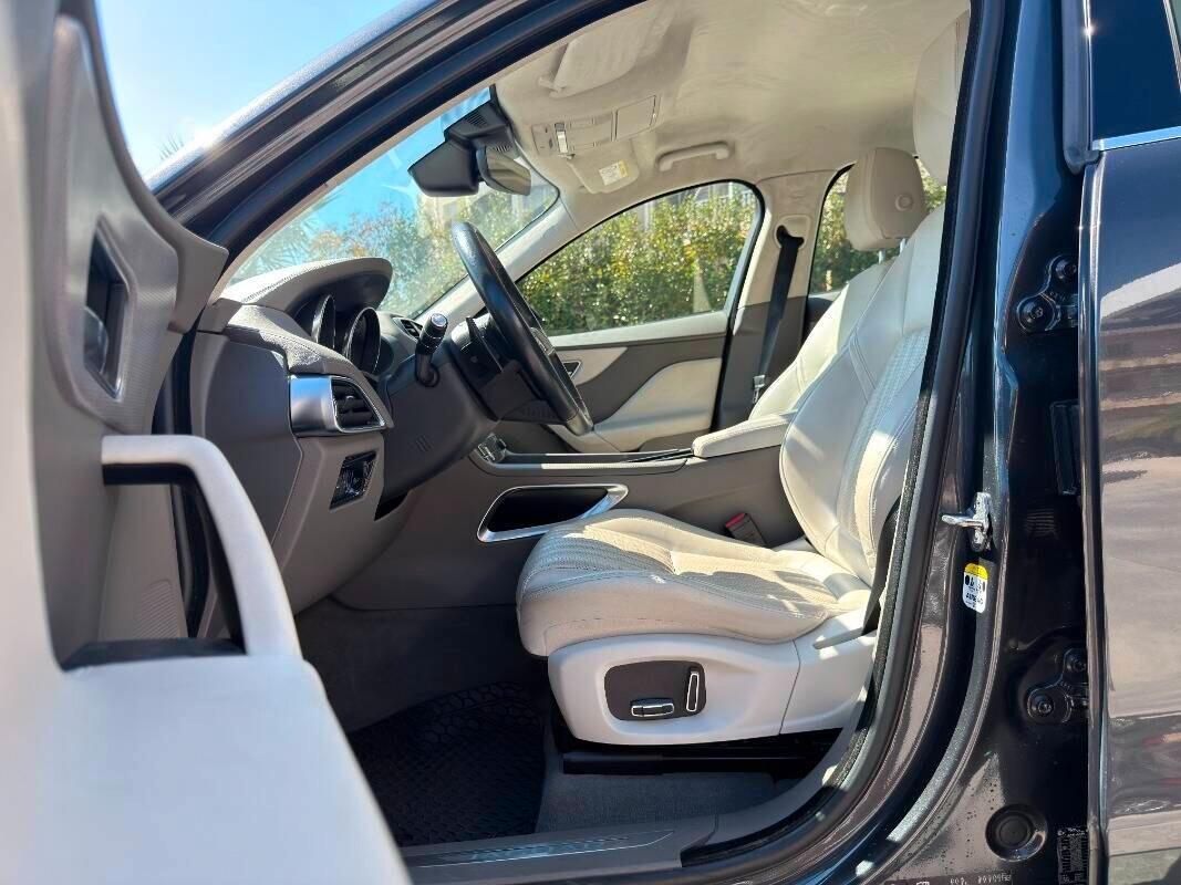 Jaguar F-Pace 2.0 D 240 CV AWD aut. Portfolio