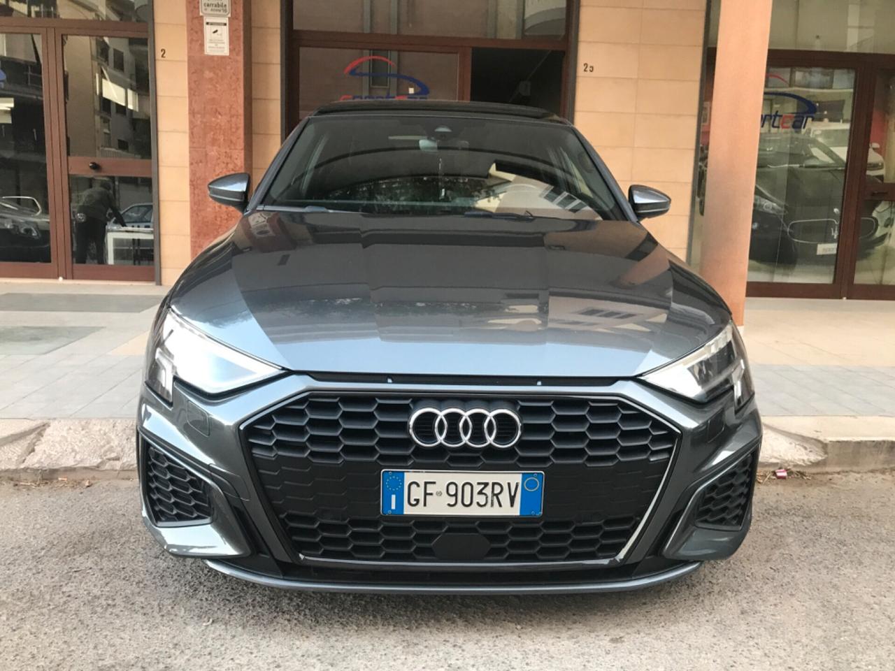 Audi A3 SPB 30 g-tron S tronic 131CV S LINE BLACK EDITION " TETTO PELLE LED MATRIX B&O 18 "