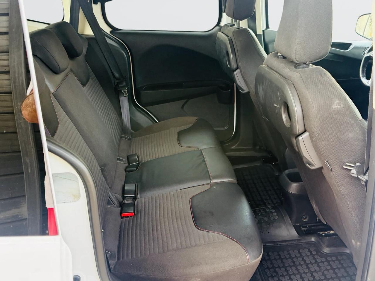 Ford TOURNEO COURIER 1.5 TDCi (75CV) *NEOPATENTATI*
