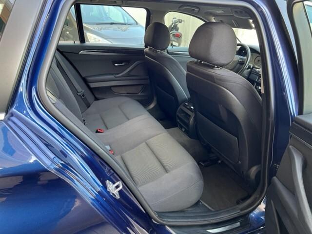 BMW Serie 5 525d xDrive Touring del 2015, con 218 cavalli