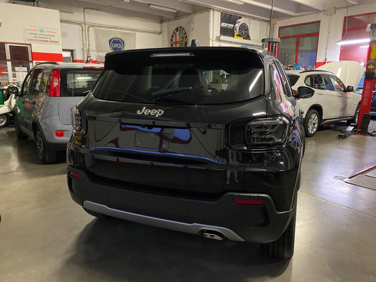 Jeep Avenger 1.2 Turbo 100 CV MHEV Summit