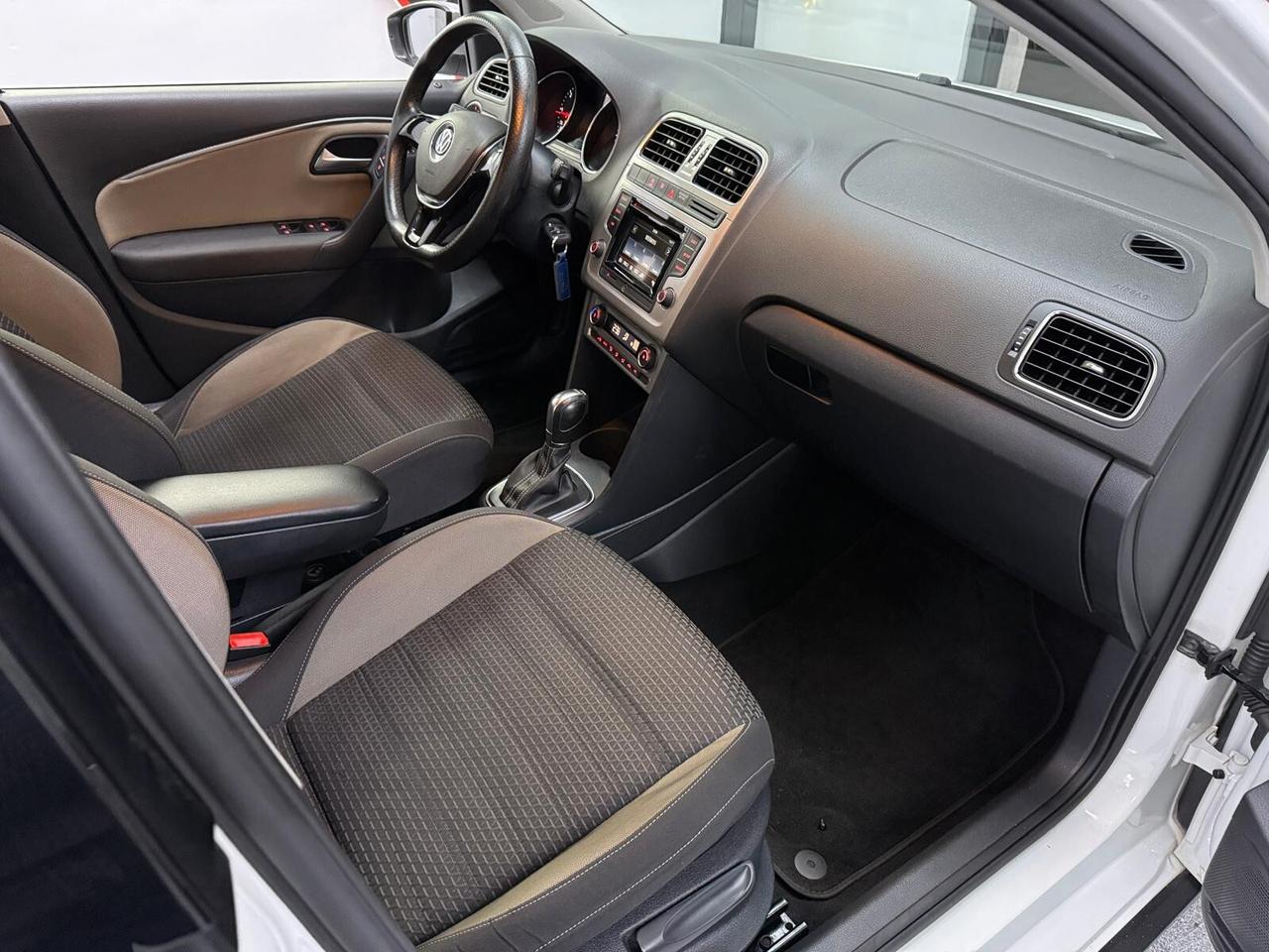 Volkswagen Polo Cross 1.4 TDI 90 CV DSG 5p.