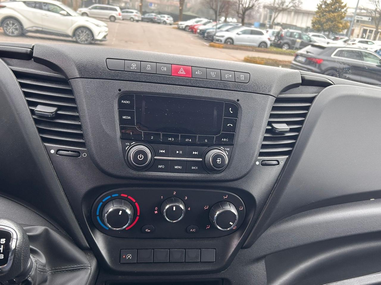 Iveco Daily 35S12 2.3 HPT – 2020 – 80.000 km – Euro 6 – Passo Medio Tetto Alto – Ottime Condizioni