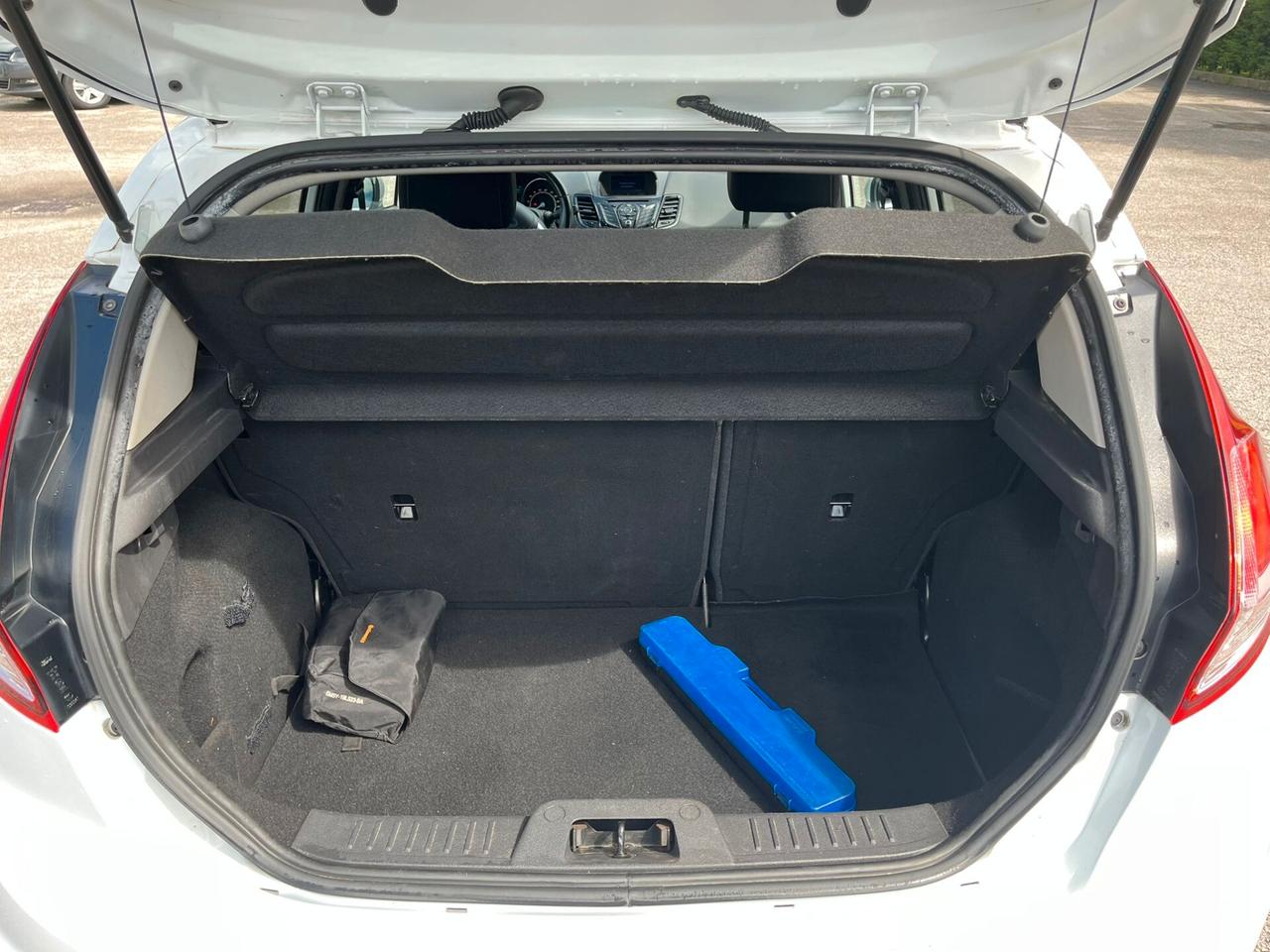 FORD FIESTA 1.4 NEOPATENTATI 2015 5PORTE
