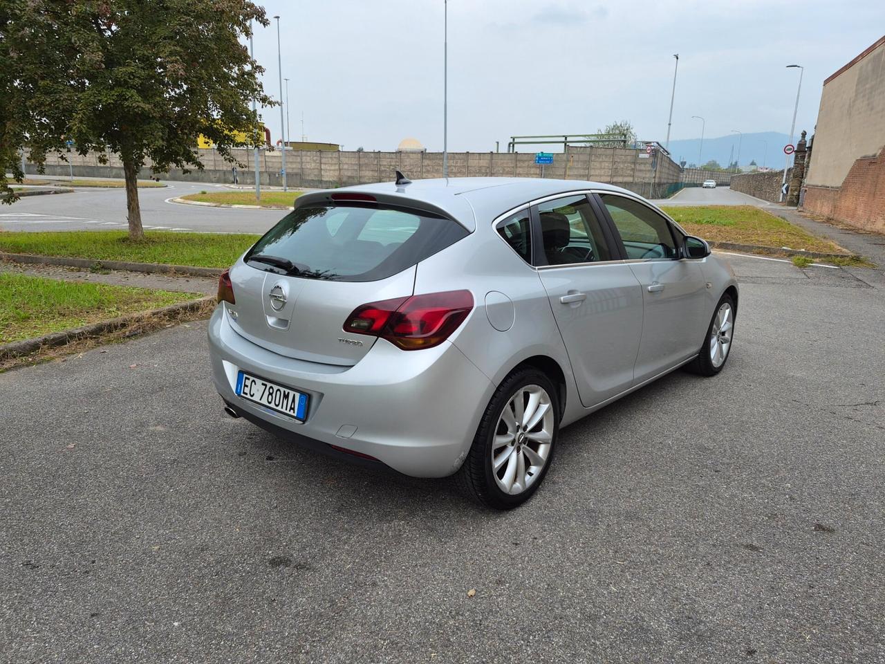 Opel Astra 1.4 Turbo 140CV 5 porte Cosmo