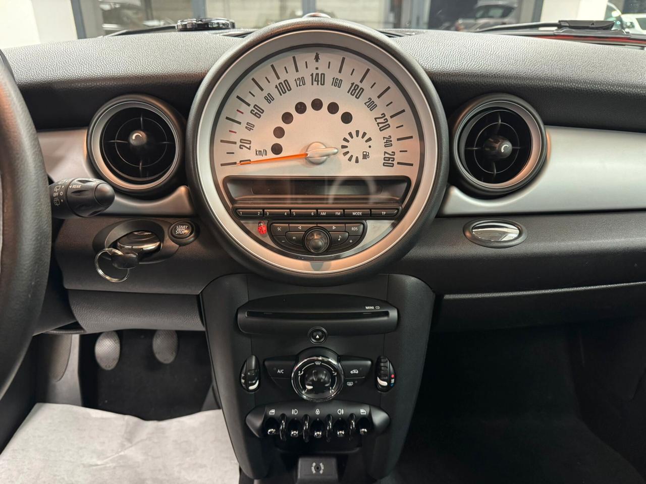 Mini 1.6 16V One (55kW)