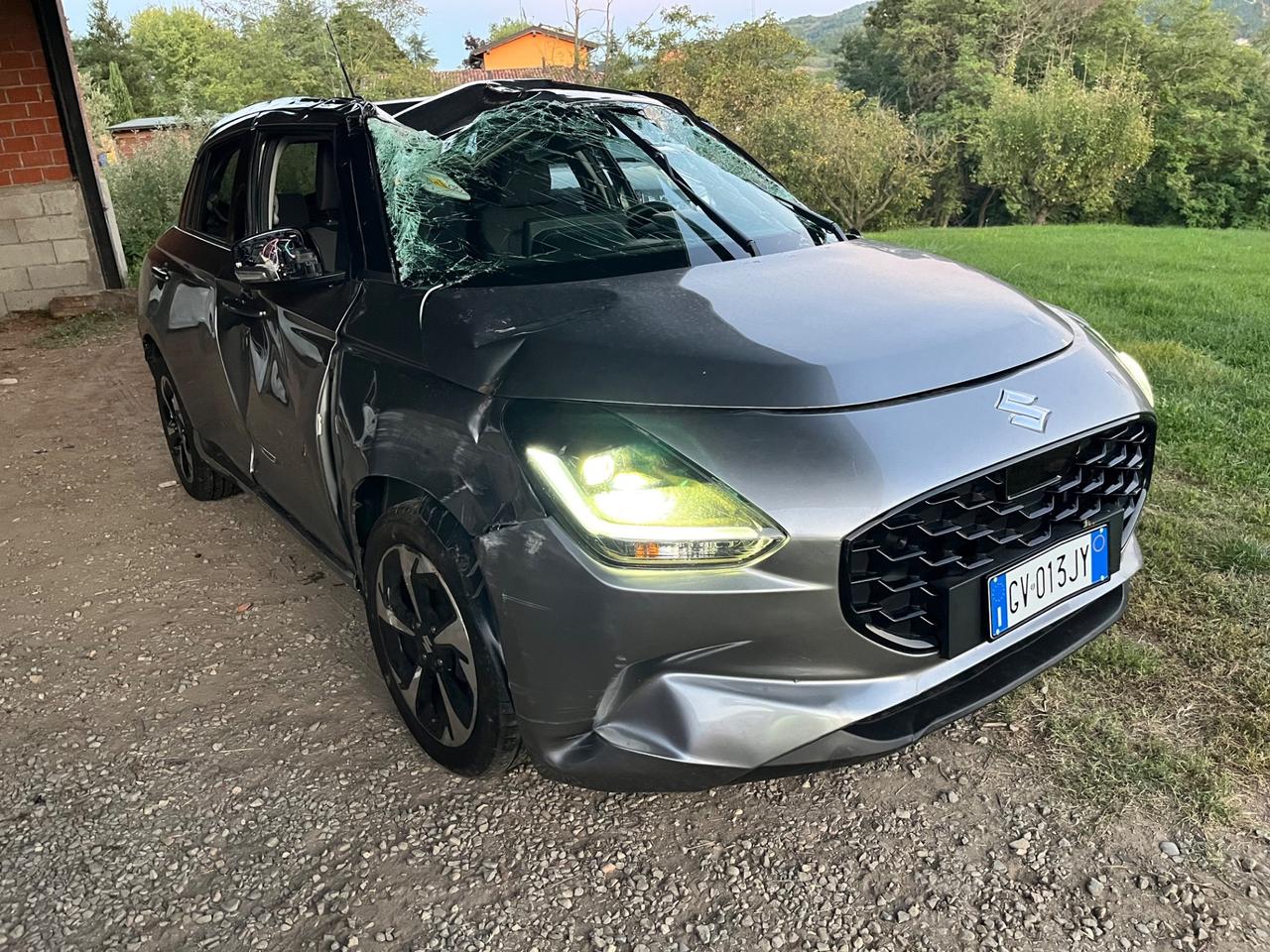 Suzuki Swift 1.2 Hybrid Top 2024 SOLI 1000km INCIDENTATA