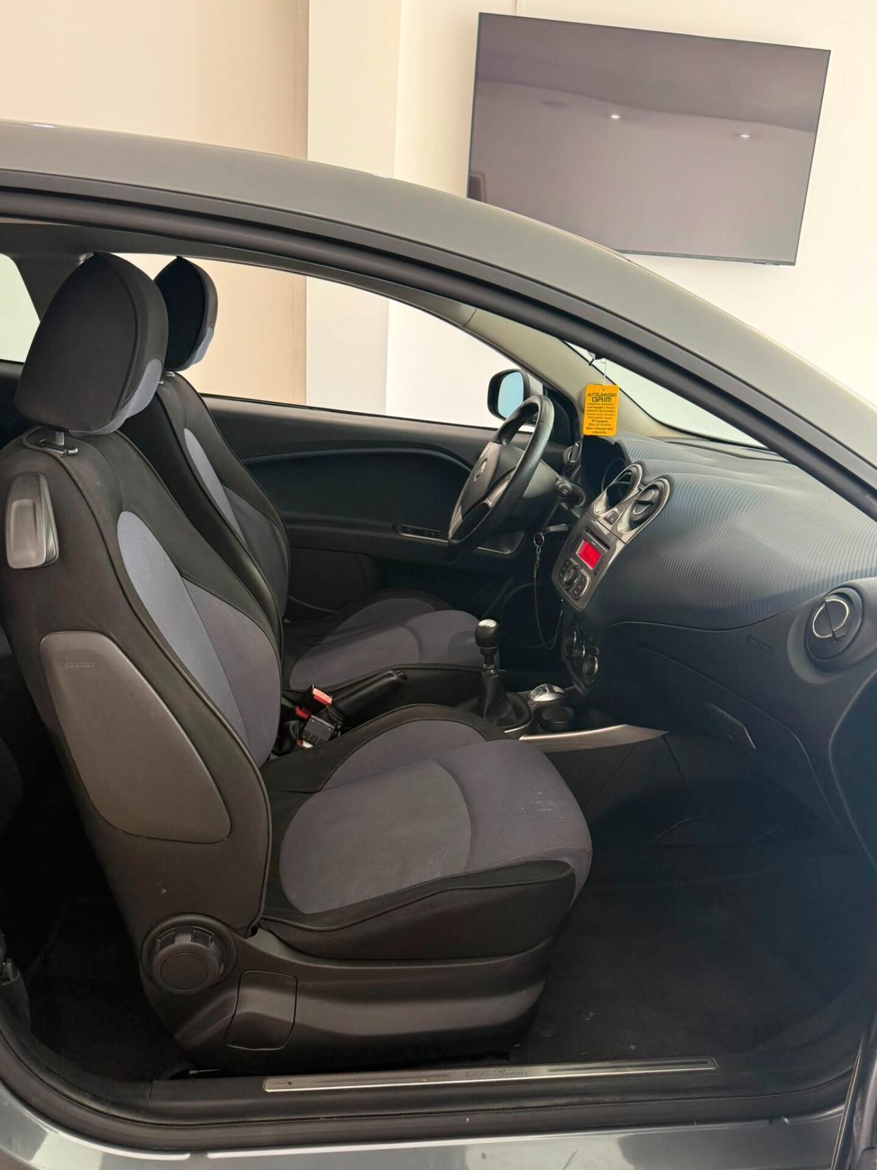 Alfa Romeo MiTo 1.4 78CV 130.000 BENZ/GPL