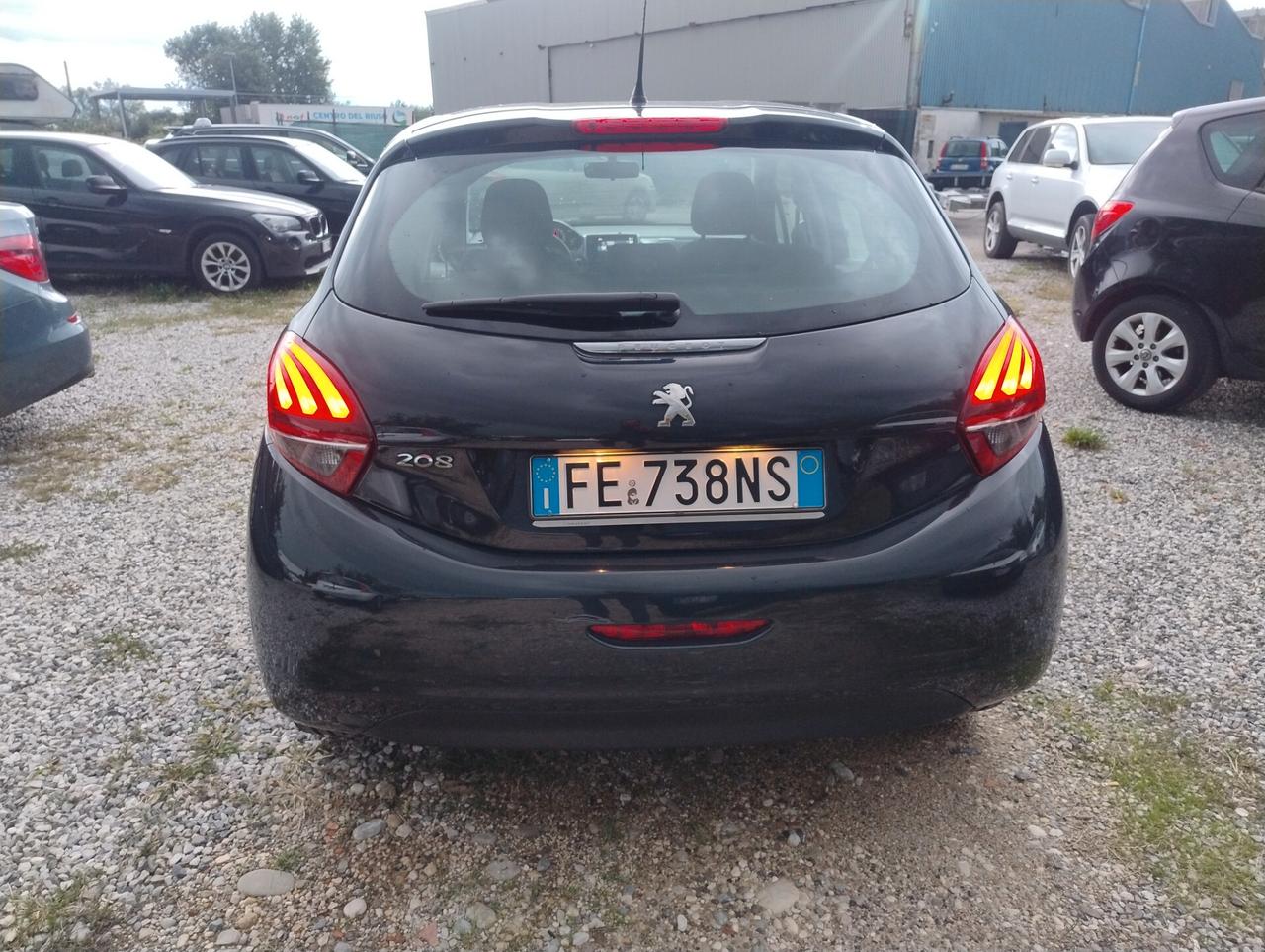 Peugeot 208 BlueHDi 75 5 porte Allure