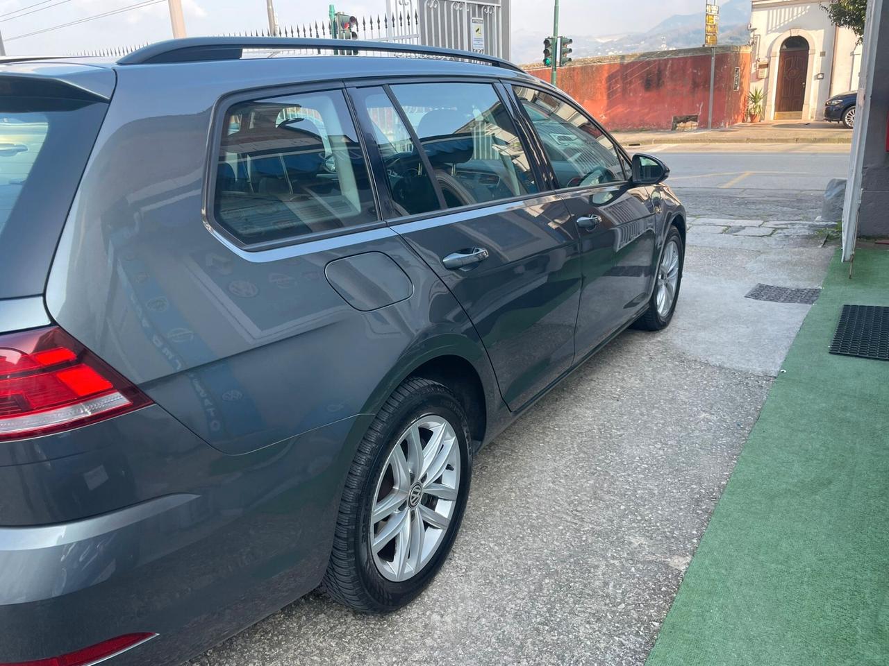 Volkswagen Golf Variant 1.6 TDI 115 CV Executive BlueMotion Technology