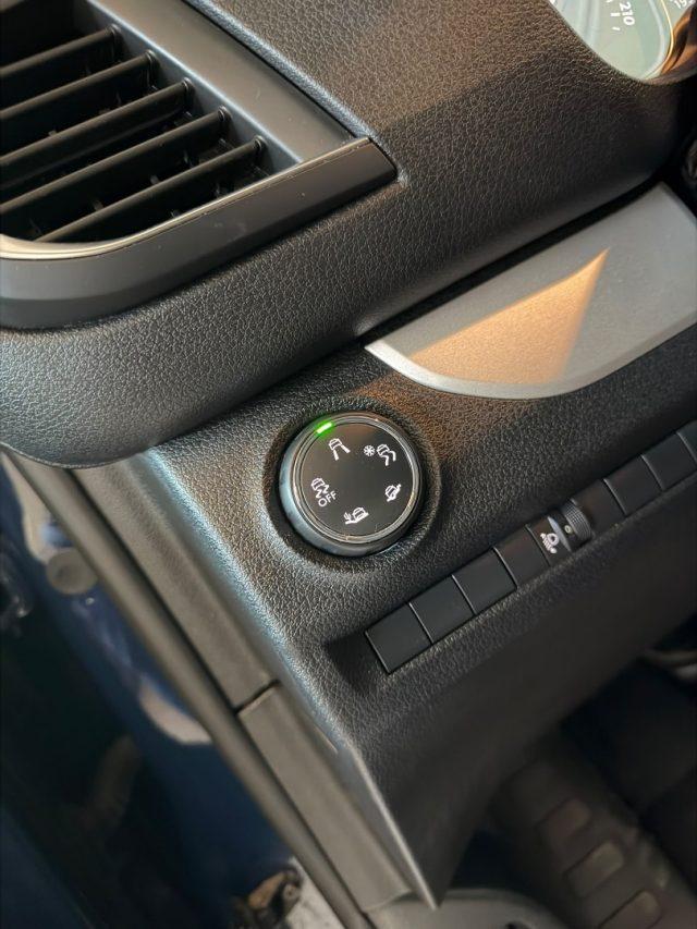 PEUGEOT Traveller BlueHDi EAT8 Compact //NAVI//BLUETOOTH//