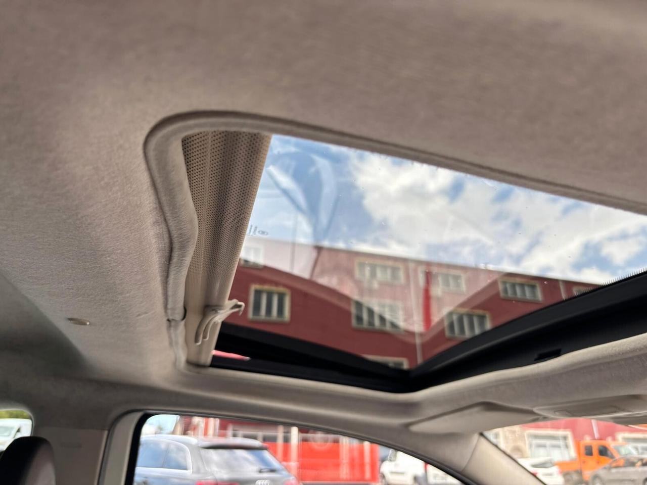 Peugeot 308 1.6 HDi 110CV SW Premium