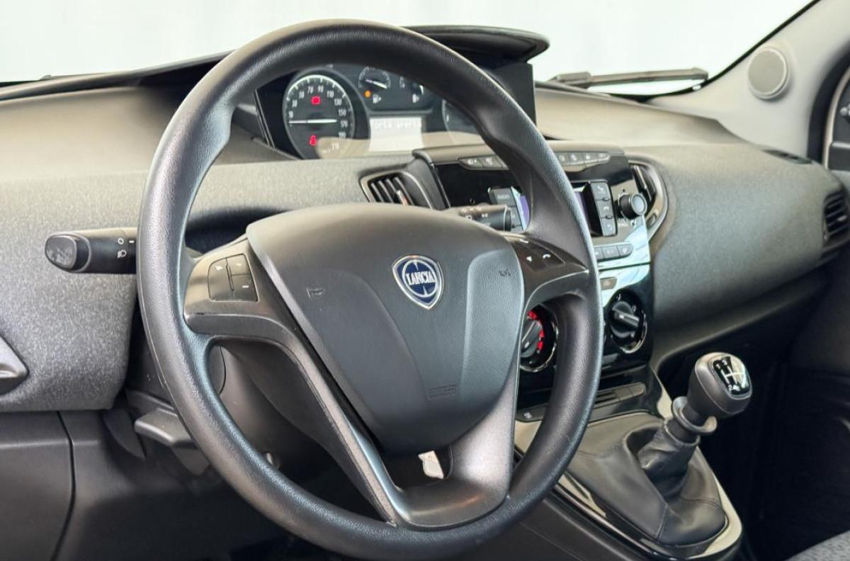 LANCIA YPSILON 1.0 firefly hybrid silver s&s 70cv