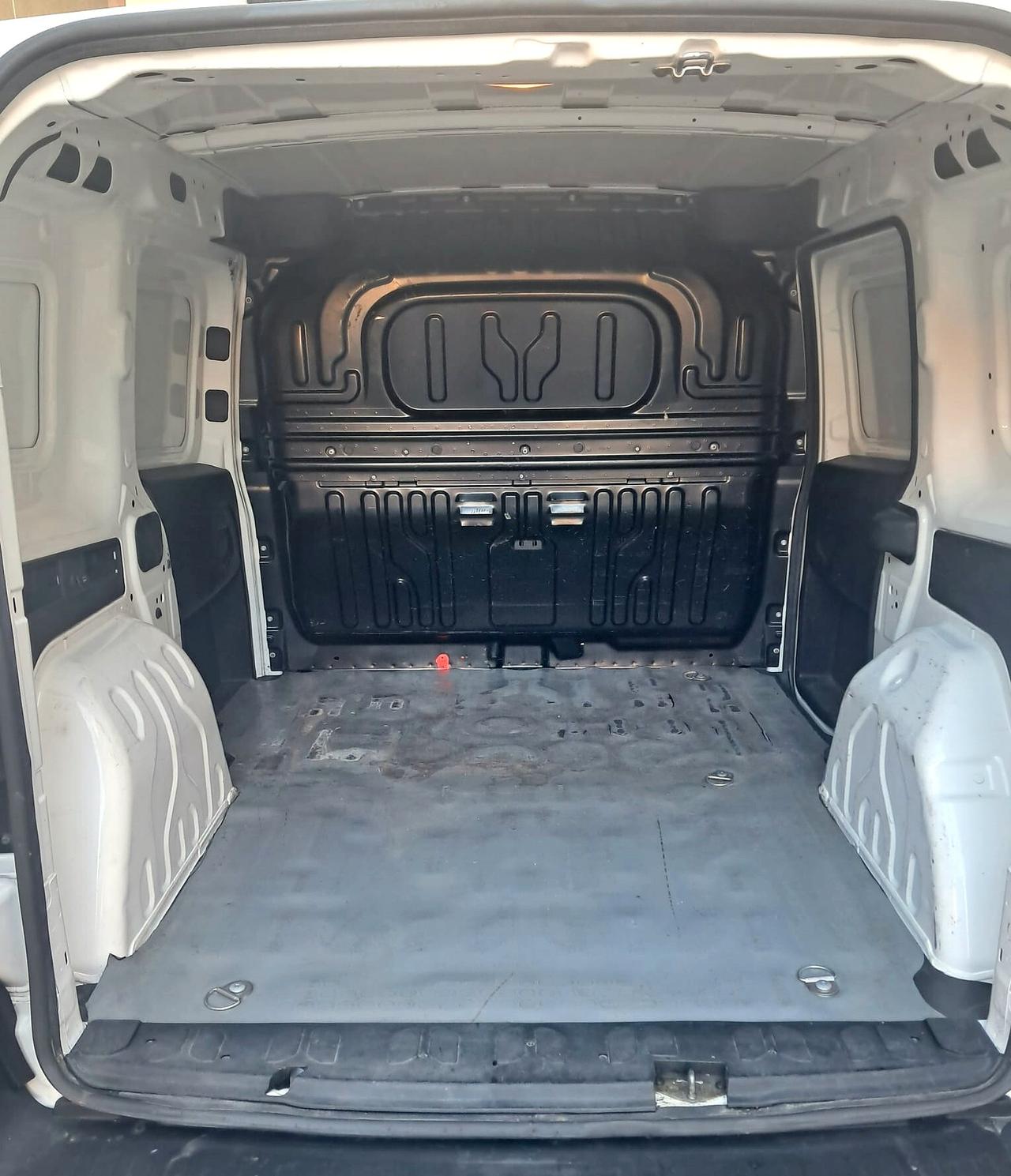 Fiat Doblo Doblò 1.6 Multijet Cargo – 3 posti (Iva Esposta)
