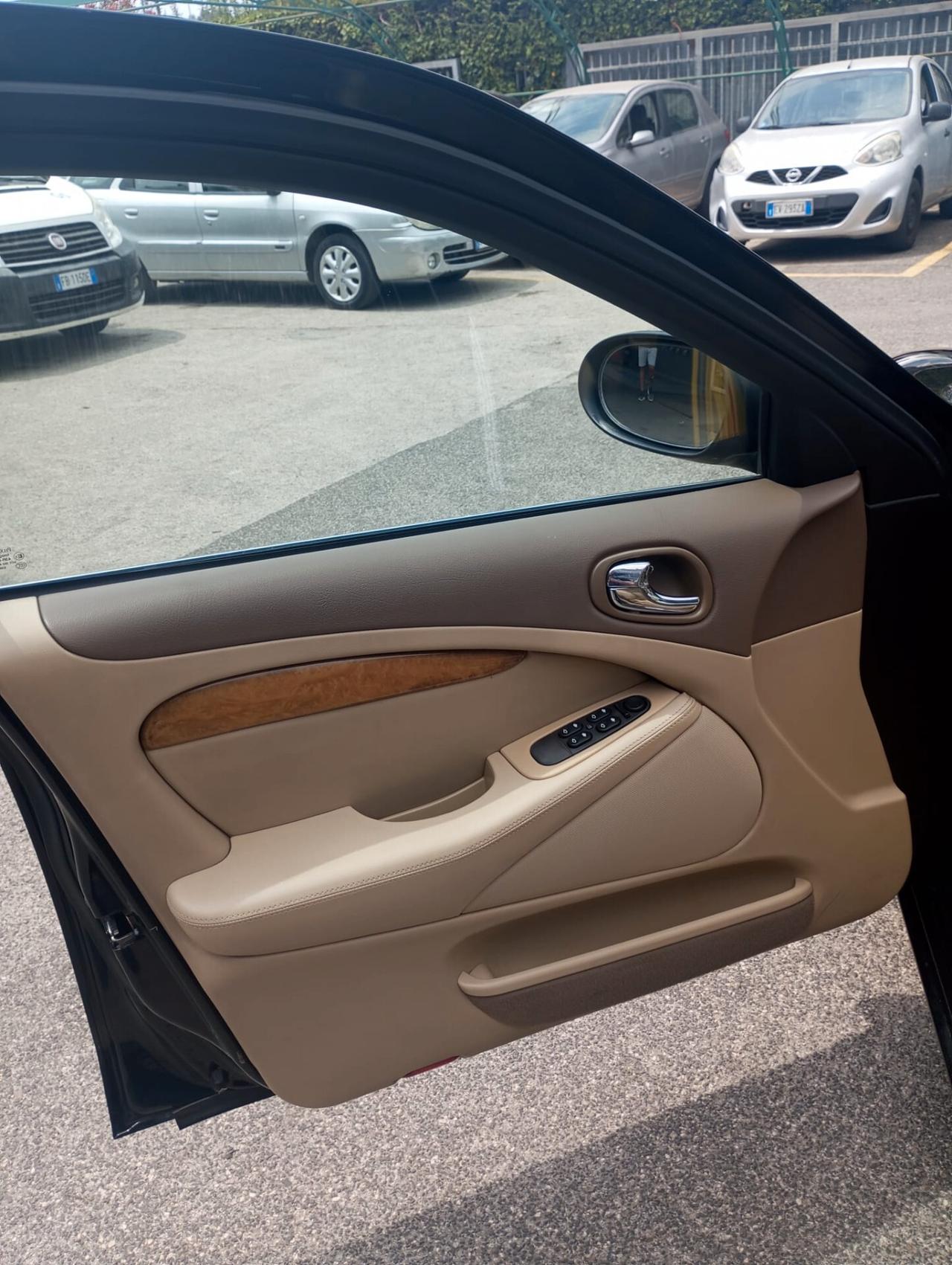 Jaguar S-Type (X206) 2.7 diesel V6 cat Classic