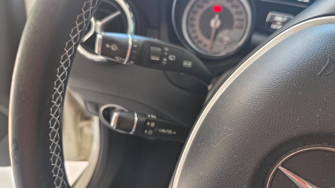 Mercedes-benz GLA 200 premium unico proprietario