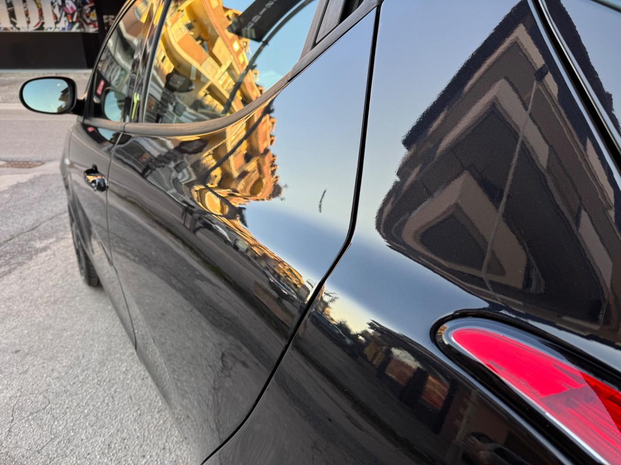 Lancia Ypsilon 1.2 69 CV 5 porte GPL Ecochic Elefantino