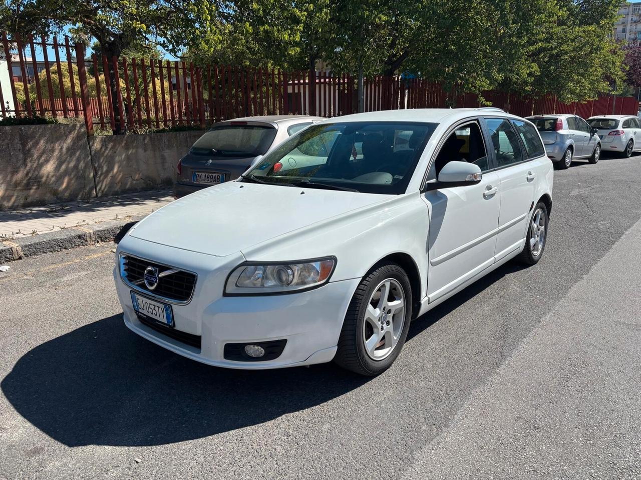 Volvo V60 D2 1.6