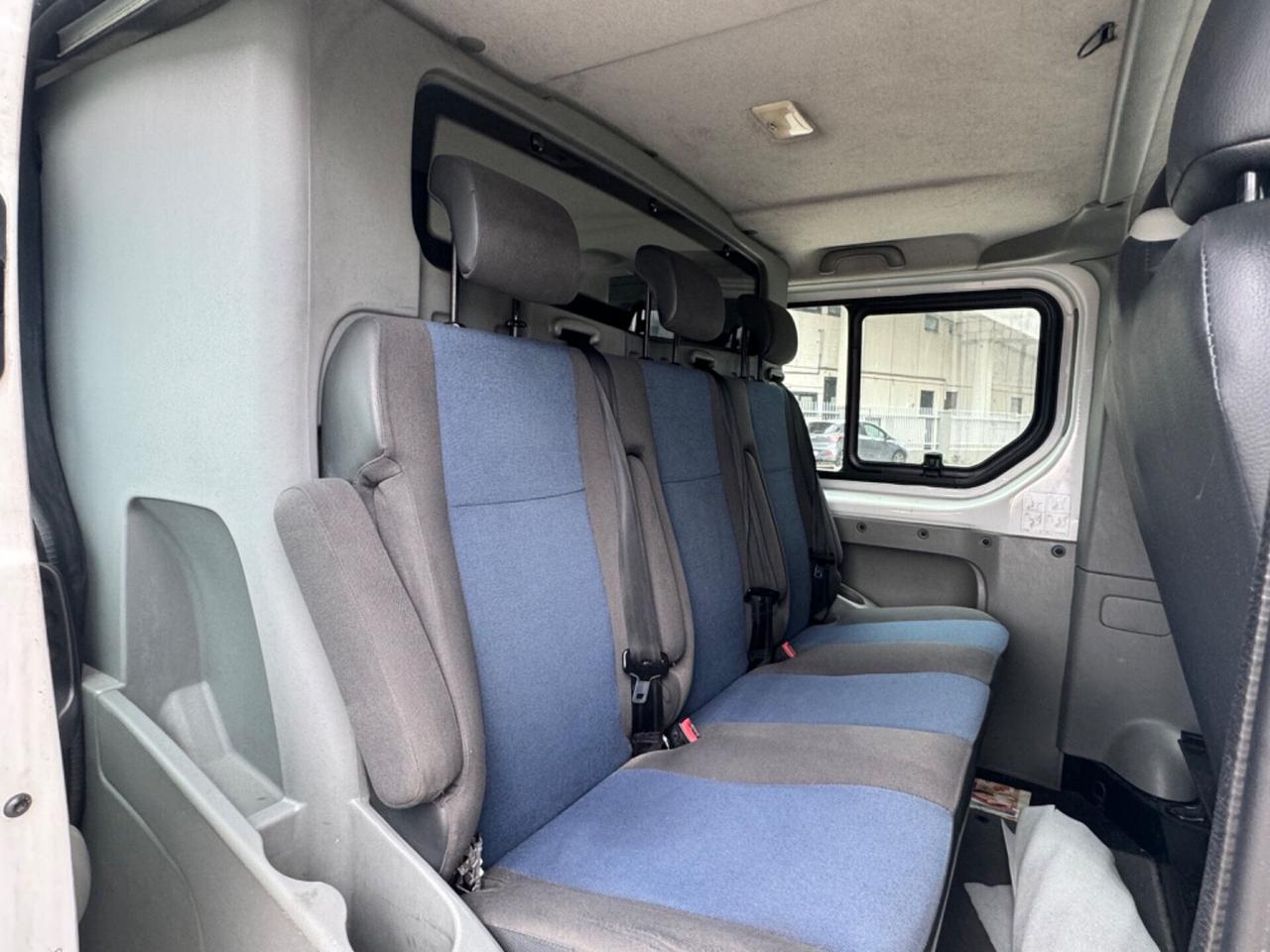 Renault Trafic 2.0 dCi 115CV 6POSTI 2012