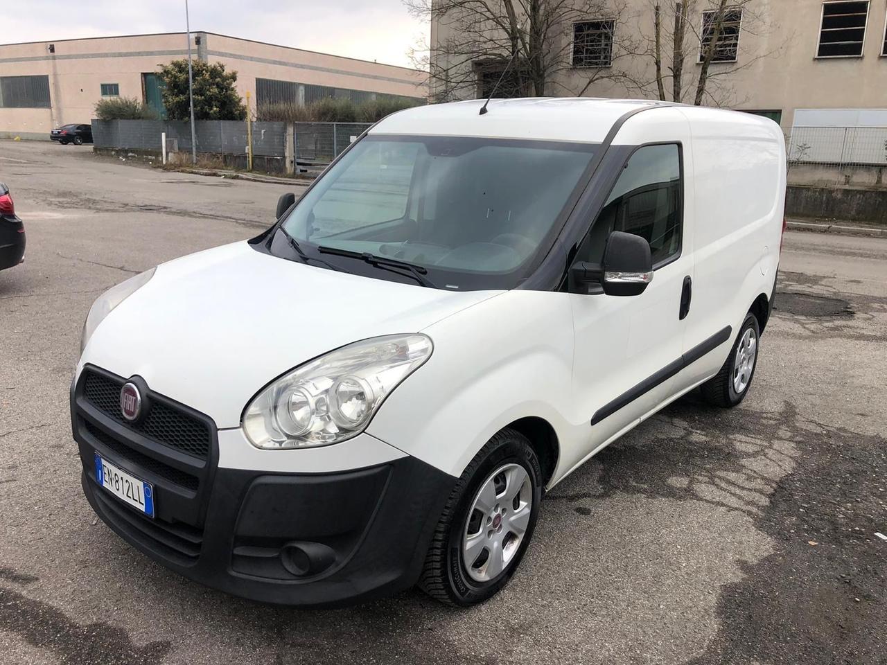 Doblo 1300 mltj 90 cv autocarro