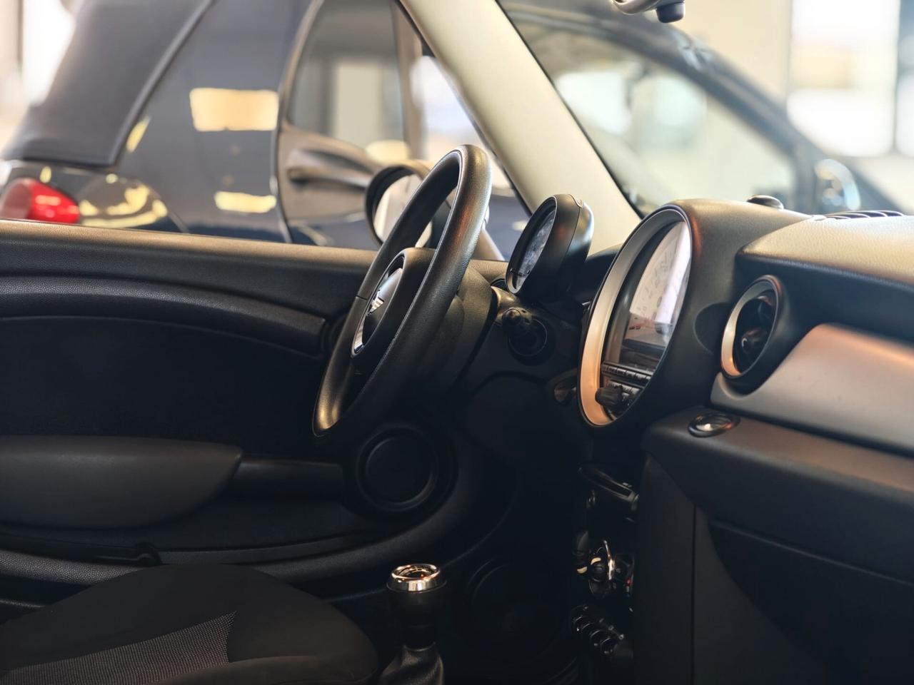 Mini 1.6 16V One (55kW)