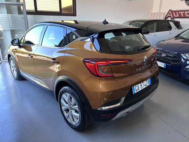 RENAULT Captur Blue dCi 95 CV Intens