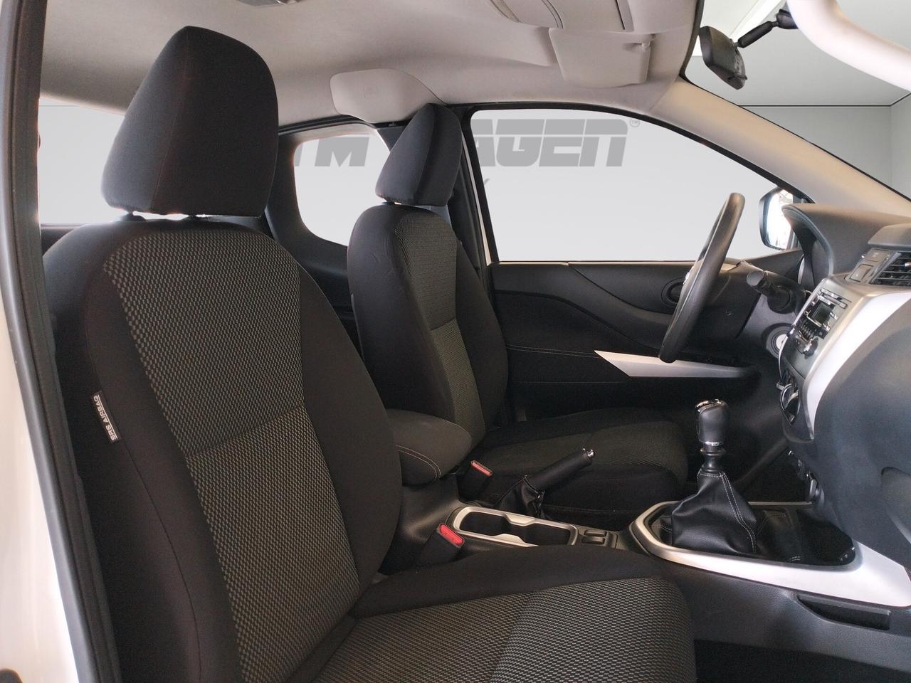 Nissan Navara 2.3 dCi 4WD King Cab Visia - IVA ESCLUSA