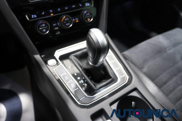 VOLKSWAGEN Passat Variant 2.0 TDI 190 CV DSG HIGHLINE BMT FARI LED