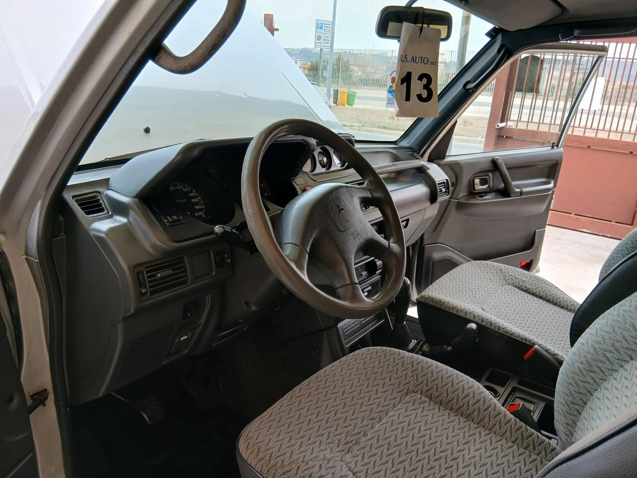 Mitsubishi Pajero 2.5 TDI 3p gancio traino 98