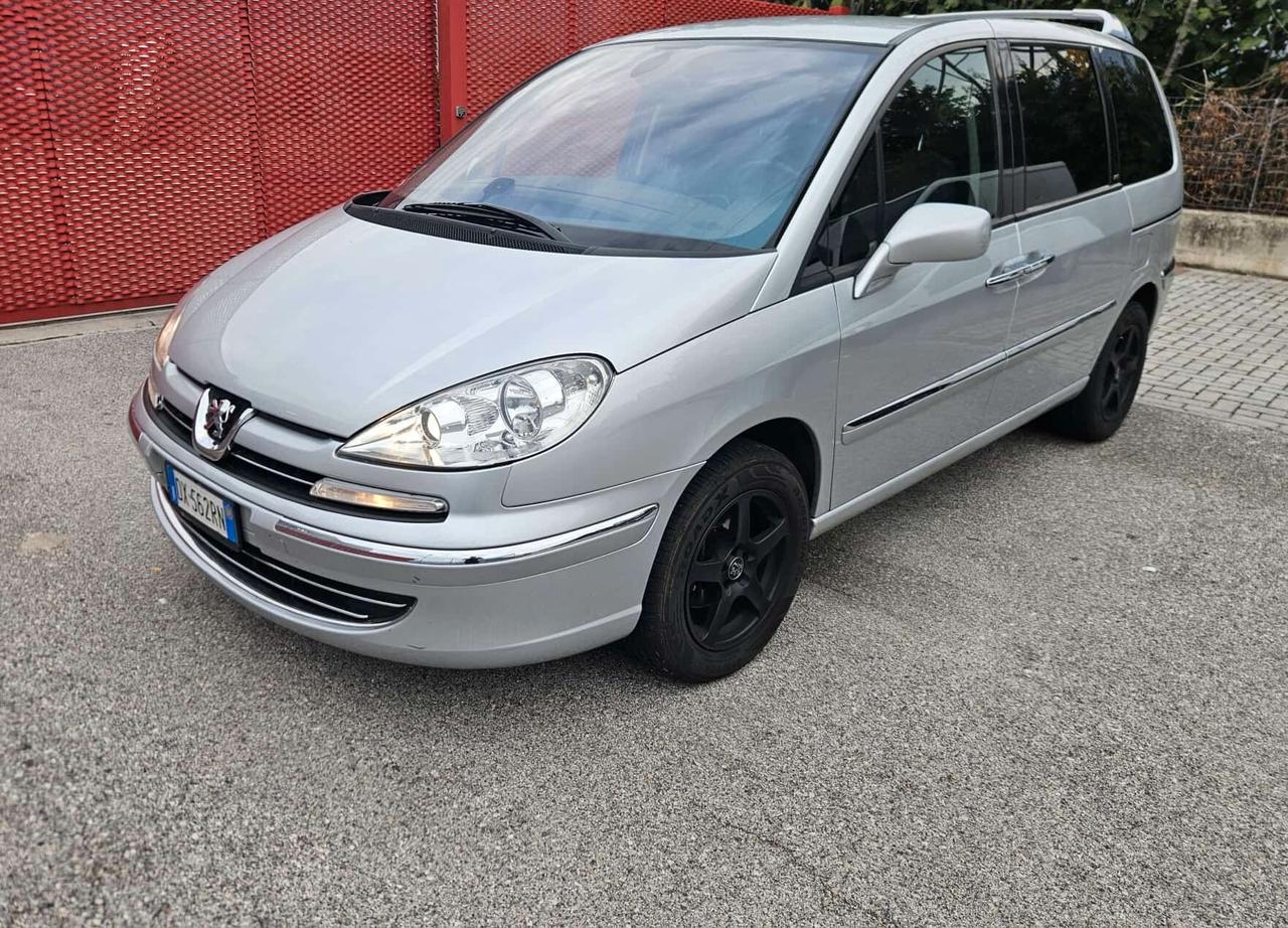 Peugeot 807 2.0 HDi FAP SV