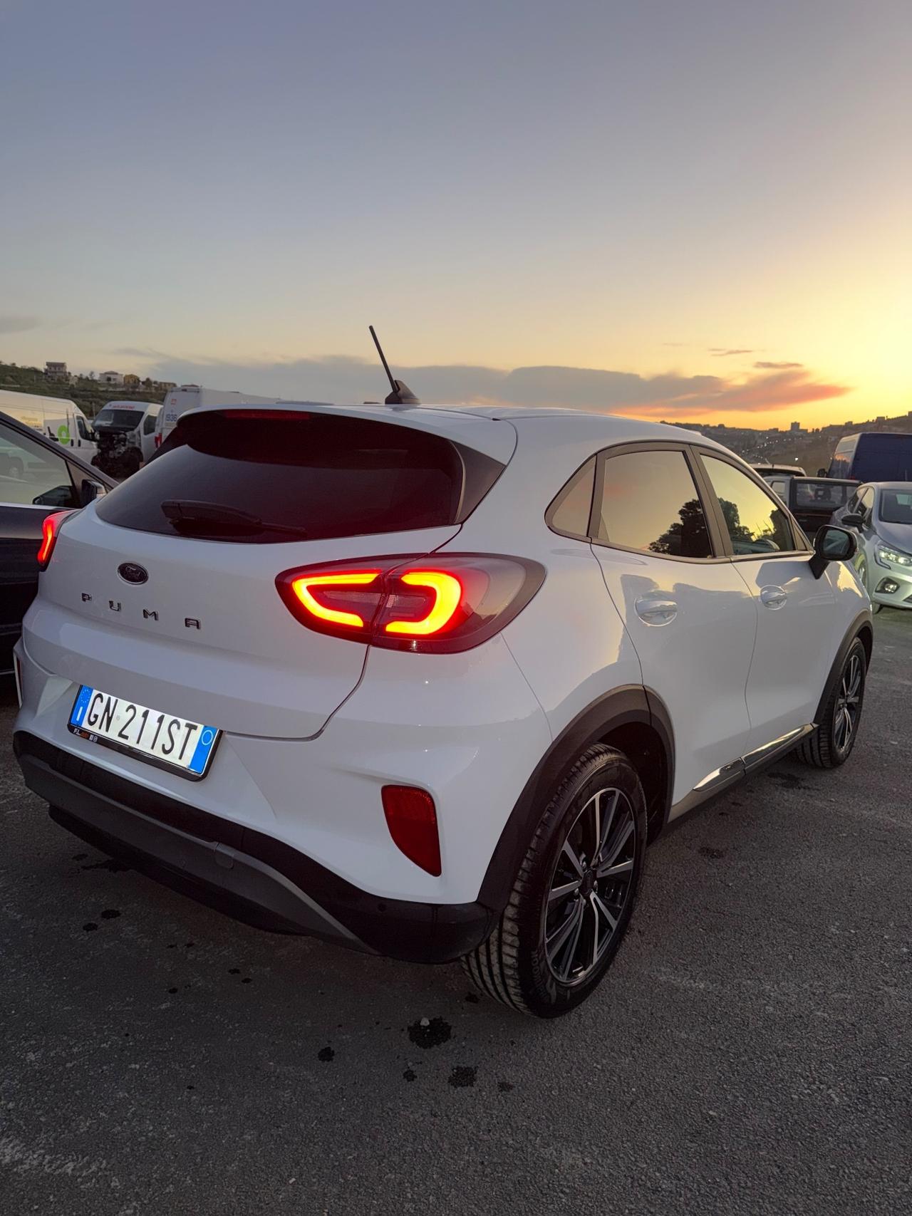 Ford Puma 1.0 EcoBoost Hybrid 125 CV S&S Titanium