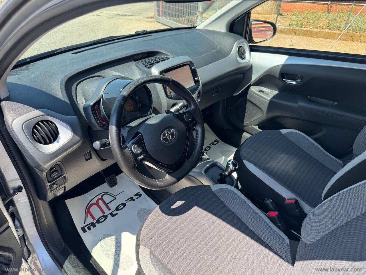 TOYOTA AYGO X-BUSINESS 1.0 72CV 5P. AUTOMATICA