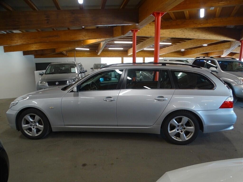 BMW 530d Touring Futura 235 CV