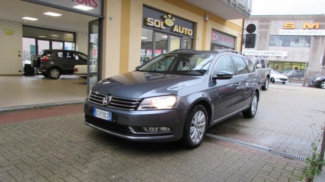 VOLKSWAGEN - Passat Variant - 1.6 TDI Comfortline DSG B.M. TECH.