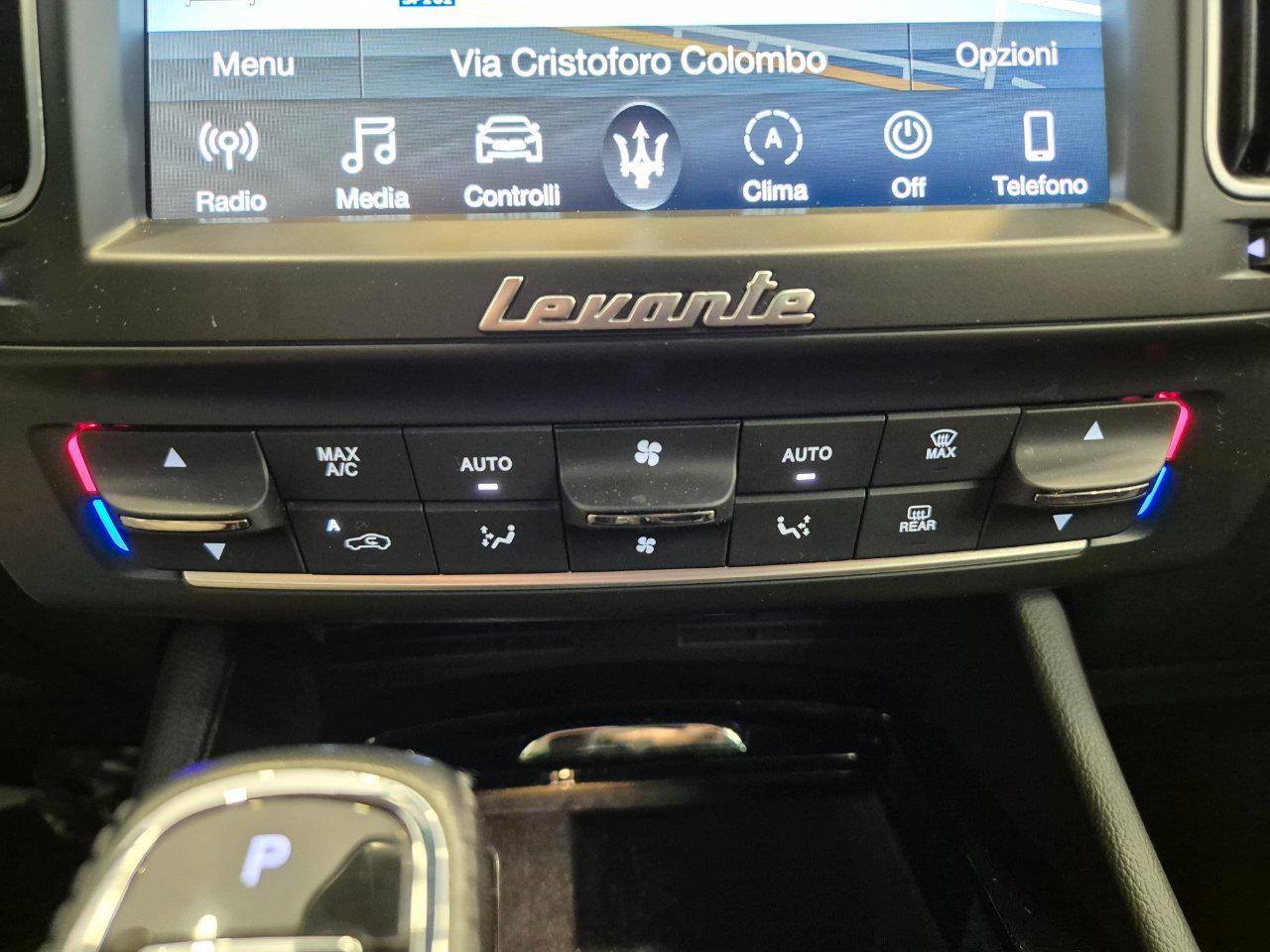 Maserati Levante 3.0 V6 350cv auto