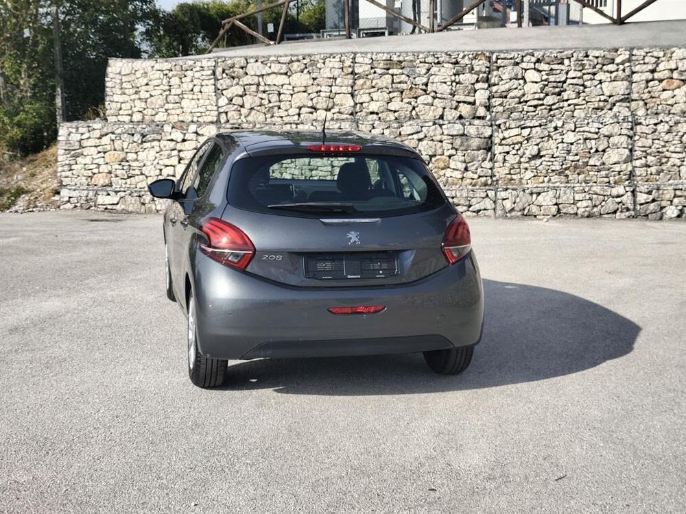 Peugeot 208 1.2 VTi Active 5 Porte Perfetta!