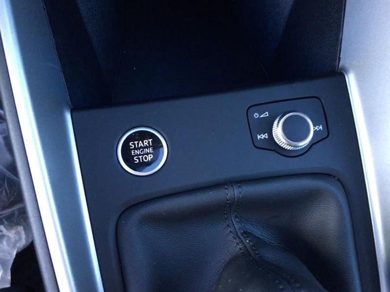 Audi A1 SPB 30 TFSI S Line Edition CAMERA+FULL LED+17"