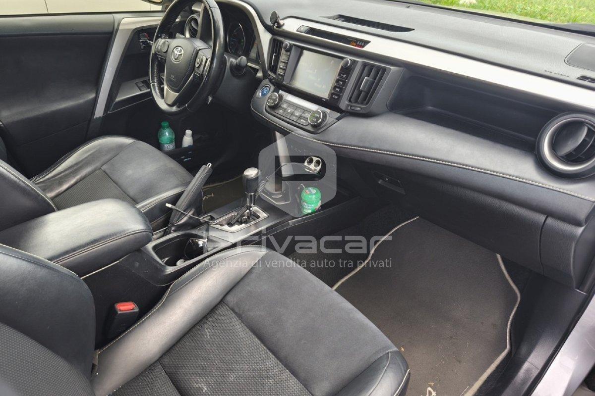 TOYOTA RAV4 2.5 Hybrid 2WD Active