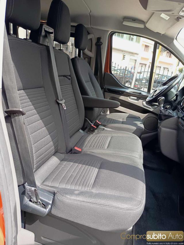 FORD Transit Custom 320 2.0 EcoBlue 6 POSTI 130 PC Combi + IVA 22%
