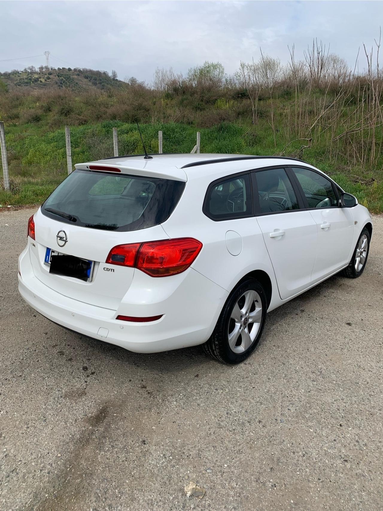 Opel Astra 1.7 CDTI 110CV Sports Tourer Cosmo