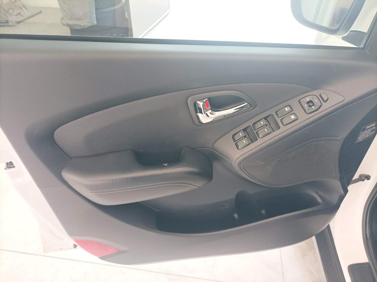 Hyundai iX35 1.7 CRDi CV 115 2WD Style 032012